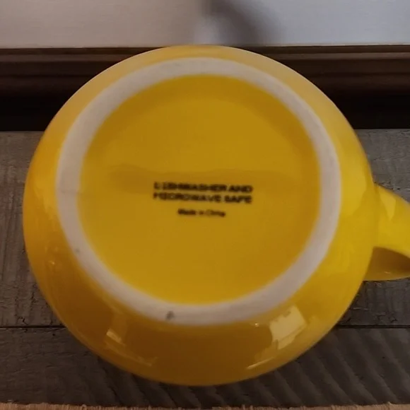 NWOT BEE POSITIVE LARGE COFFEE MUG - Picture 5 of 8